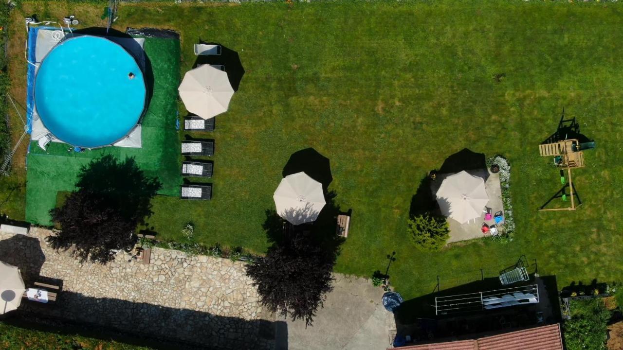 Casa Madrazo Con Piscina Y Parrillas Praves Exterior photo